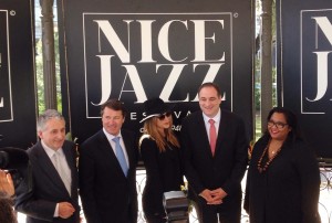 Christian Estrosi annonce le programme du Nice Jazz Festival 2016 avec la marraine Melody Gardot, Frederica Randrianome et Sébastien Vidal - Photo Mister Riviera Blog 2016