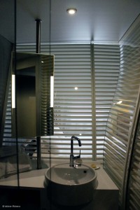 Okko Hôtel Cannes - Salle de bains, cosmétiques Nuxe - Côte d'Azur, French Riviera - Design Patrick Norguet - Photo Mickaël Mugnaini pour Blog Mister Riviera 2016