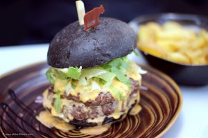 restaurant-maotsumy-polygone-riviera-cagnes-sur-mer-cote-dazur-restaurant-asiatique-french-riviera-centre-commercial-burger-noir-au-poivre-du-japon-photo-blog-mister-riviera-2016
