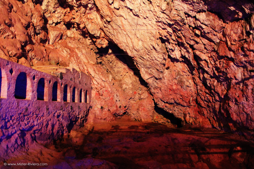 Sur les traces de la préhistoire : Les secrets de la Grotte du Lazaret à Nice - Photo Mickaël Mugnaini - Blog Mister Riviera 2018 - Côte d'Azur France