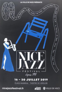 Nice Jazz Festival - Le journal de bord du Blog Mister Riviera - Vendredi 19 juillet 2019 - La Chaise Bleue de SAB, Sabine Géraudie - Côte d'Azur France